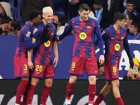 Barcelona supera Espanyol com gols tardios e se mantém no topo