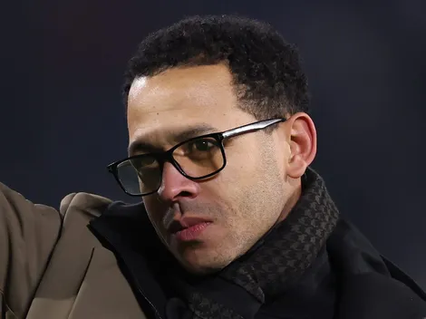 Liam Rosenior fica em cima do muro sobre assumir o Chelsea