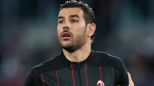 Theo Hernández quando atuava pelo Milan. (Photo by Paolo Bruno/Getty Images)