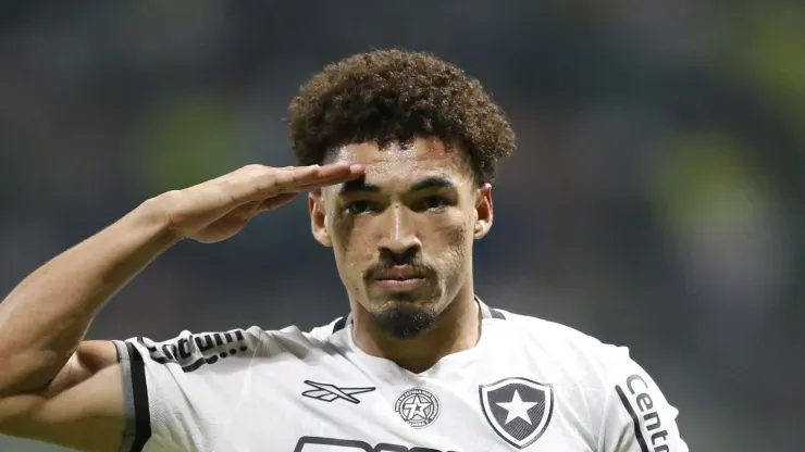 Adryelson, ex-zagueiro do Botafogo (Photo by Miguel Schincariol/Getty Images)