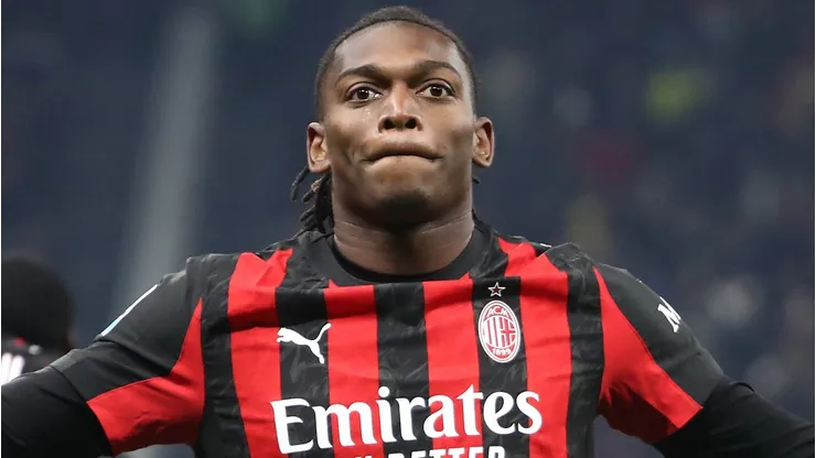 Rafael Leão pode ser negociado pelo Milan. Foto: Marco Luzzani/Getty Images
