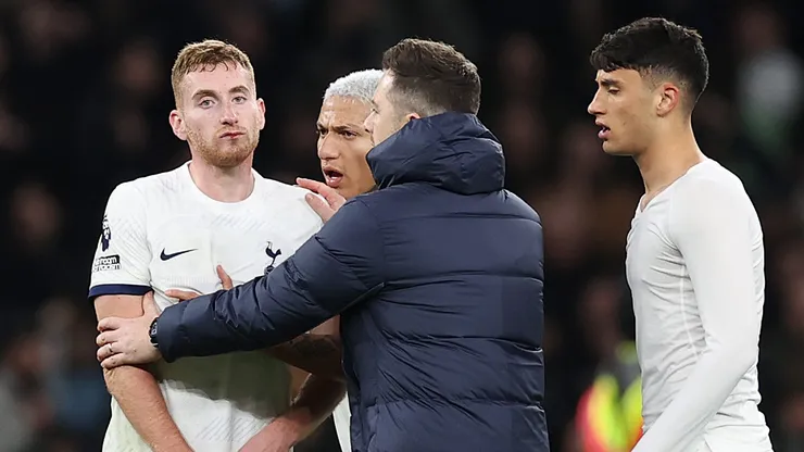 Kulusevski, Richarlison e Alejo Véliz. (Photo by Ryan Pierse/Getty Images)