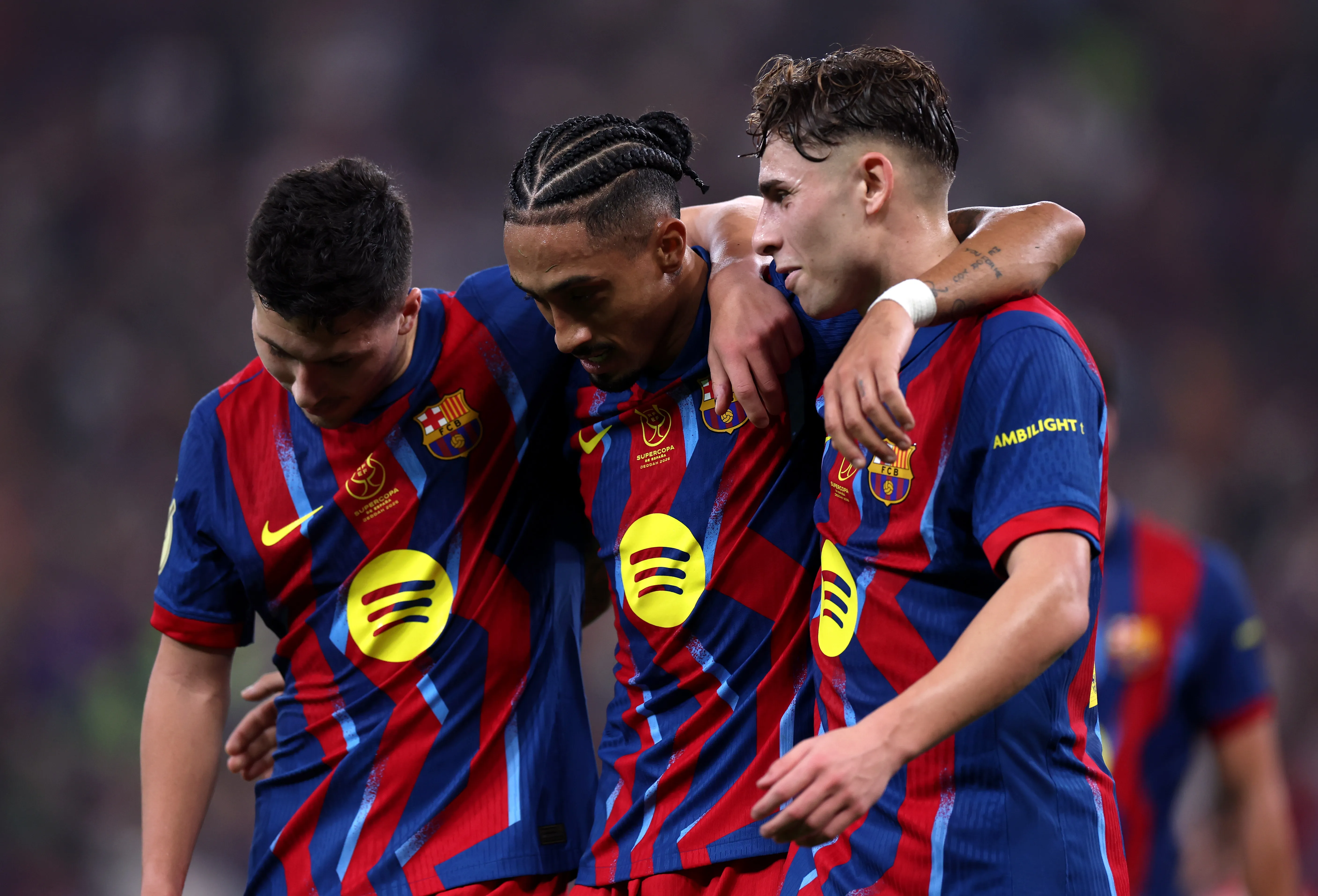 Jogadores do Barcelona celebrando gol contra o Bilbao. (Foto: Yasser Bakhsh/Getty Images)