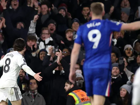 Derrota do Chelsea com 10 jogadores: Fulham sobe na Premier League