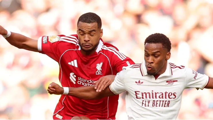 Arsenal e Liverpool duelam na Premier League. Foto: Carl Recine/Getty Images