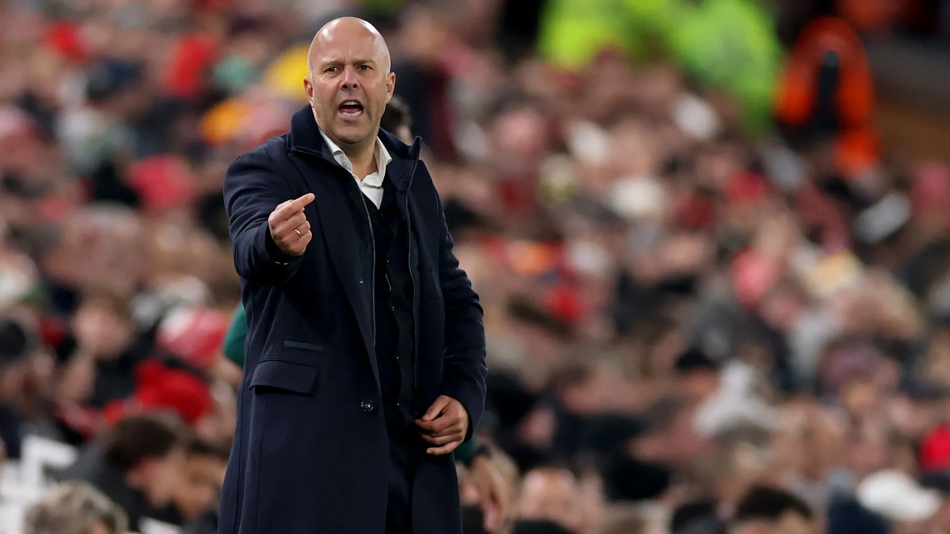 Arne Slot quer vencer campeonatos eliminatórios com o Liverpool na temporada (foto: Carl Recine/Getty Images)