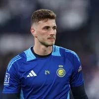 Bento deve permanecer no Al-Nassr após expulsão de goleiro