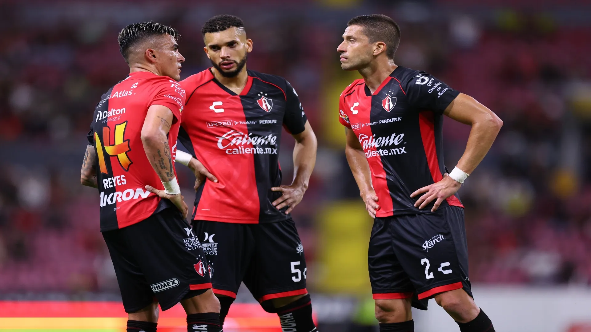 Matheus Dória, do Atlas, ao centro – Simon Barber/Getty Images