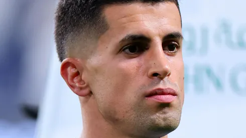 oão Cancelo chega a Barcelona para exames. Foto: Abdullah Ahmed/Getty Images
