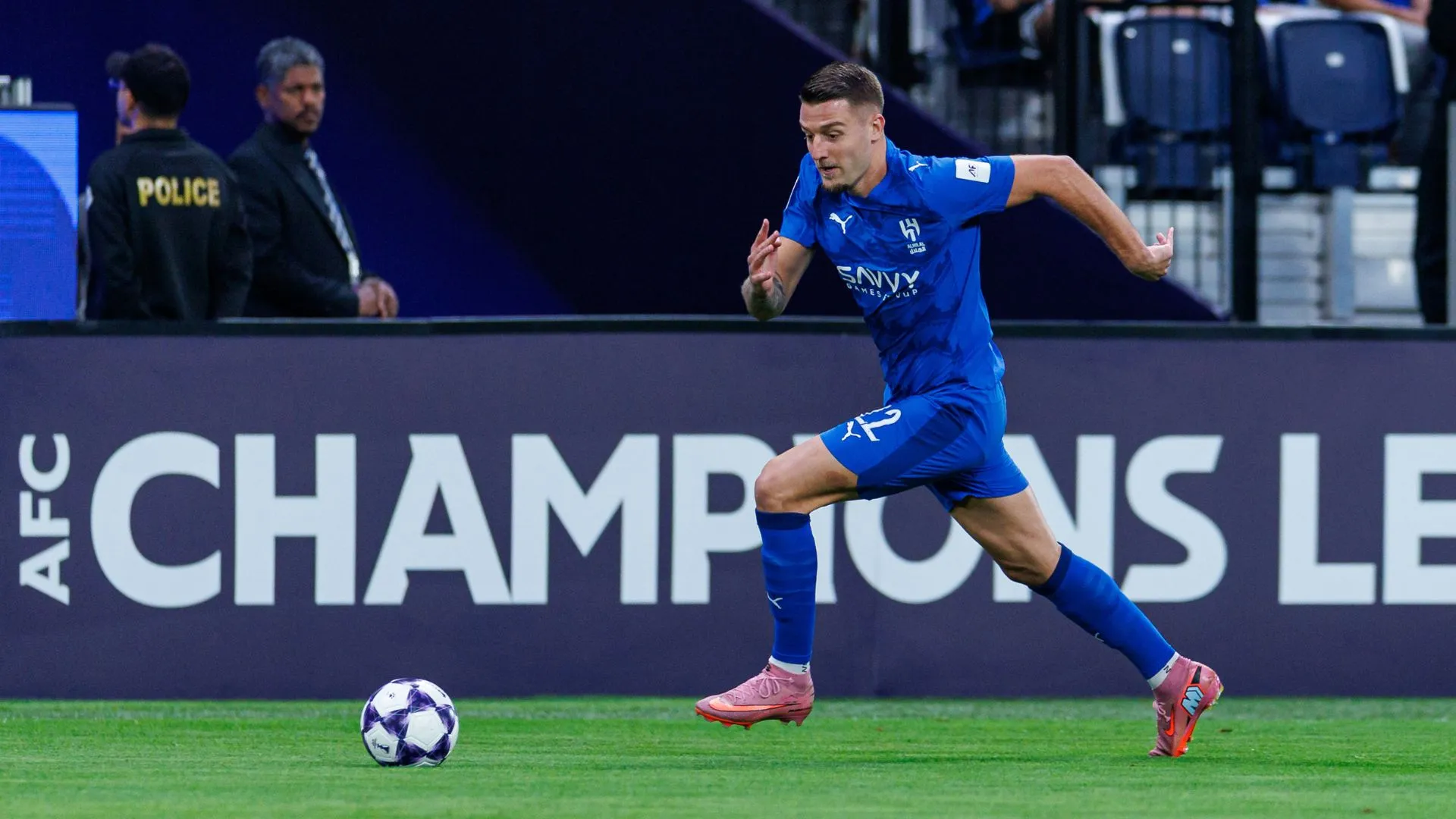 Milinkovic-Savic fez um dos gols do Al-Hilal (foto: Abdullah Ahmed/Getty Images)