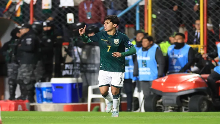 Miguelito, do Santos, em ação pela Bolívia - Buda Mendes/Getty Images
