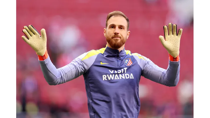 Torcedores de Atlético e Real Madrid divergem sobre atuação de Oblak no gol de Valverde. (Foto: Florencia Tan Jun/Getty Images)