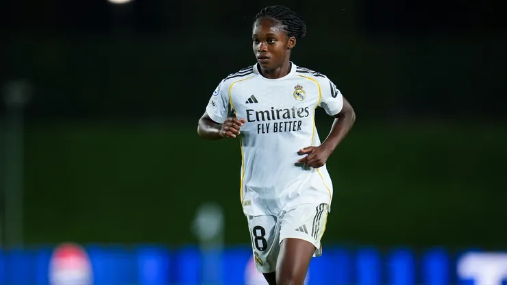 Linda Caicedo é uma das joias do elenco do Real Madrid - Foto: Aitor Alcalde/Getty Images