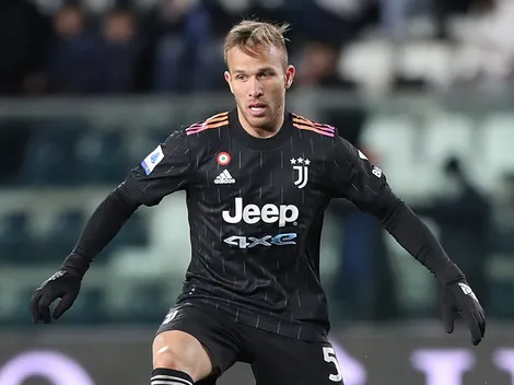 Juventus pede inicialmente R$ 62,9 milhões pelo volante Arthur ao Grêmio