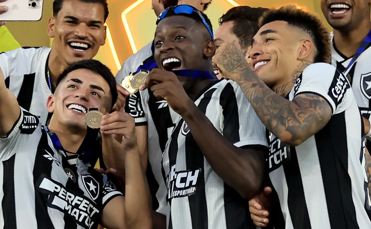 Craque no Verdão? Thiago Almada, em saída do Atlético de Madrid, recebe proposta tentadora do Palmeiras