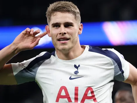 Barcelona tem interesse em Van de Ven, do Tottenham