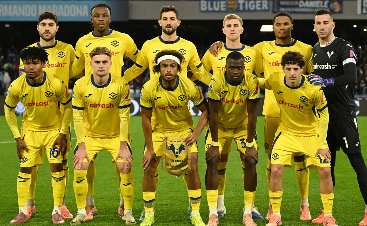 Verona confirma contratações de Arthur Borghi e Isaac, promessas de Corinthians e Atlético-MG