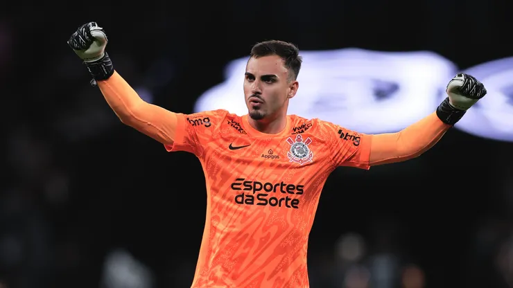 Matheus Donelli é o terceiro goleiro do Corinthians. Ettore Chiereguini/AGIF.