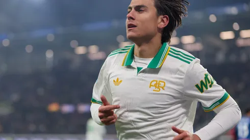 Interesse gremista em Paulo Dybala, jogador da Roma, é confirmado por fontes. (Foto de Emmanuele Ciancaglini/Getty Images)