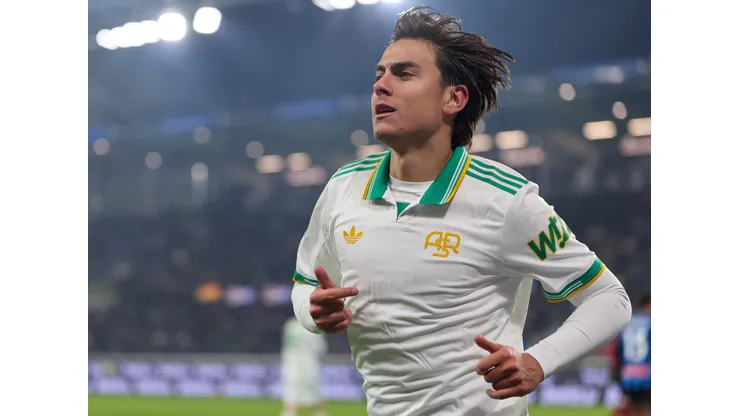 Interesse gremista em Paulo Dybala, jogador da Roma, é confirmado por fontes. (Foto de Emmanuele Ciancaglini/Getty Images)