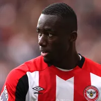 Tottenham tem interesse em Michael Kayode, do Brentford