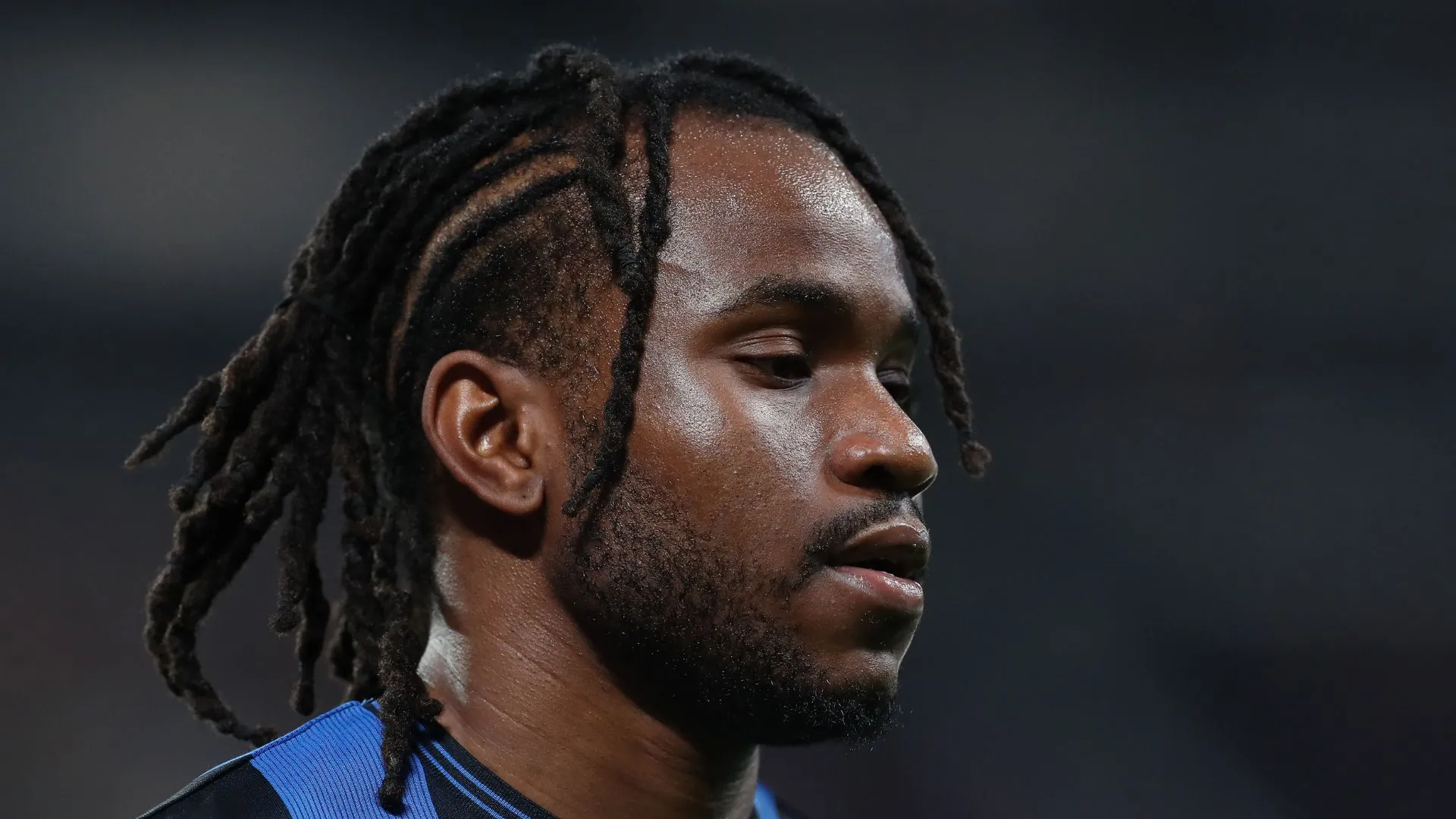 Lookman deve entrar em campo pela Nigéria contra a Argélia (foto: Marco Luzzani/Getty Images)