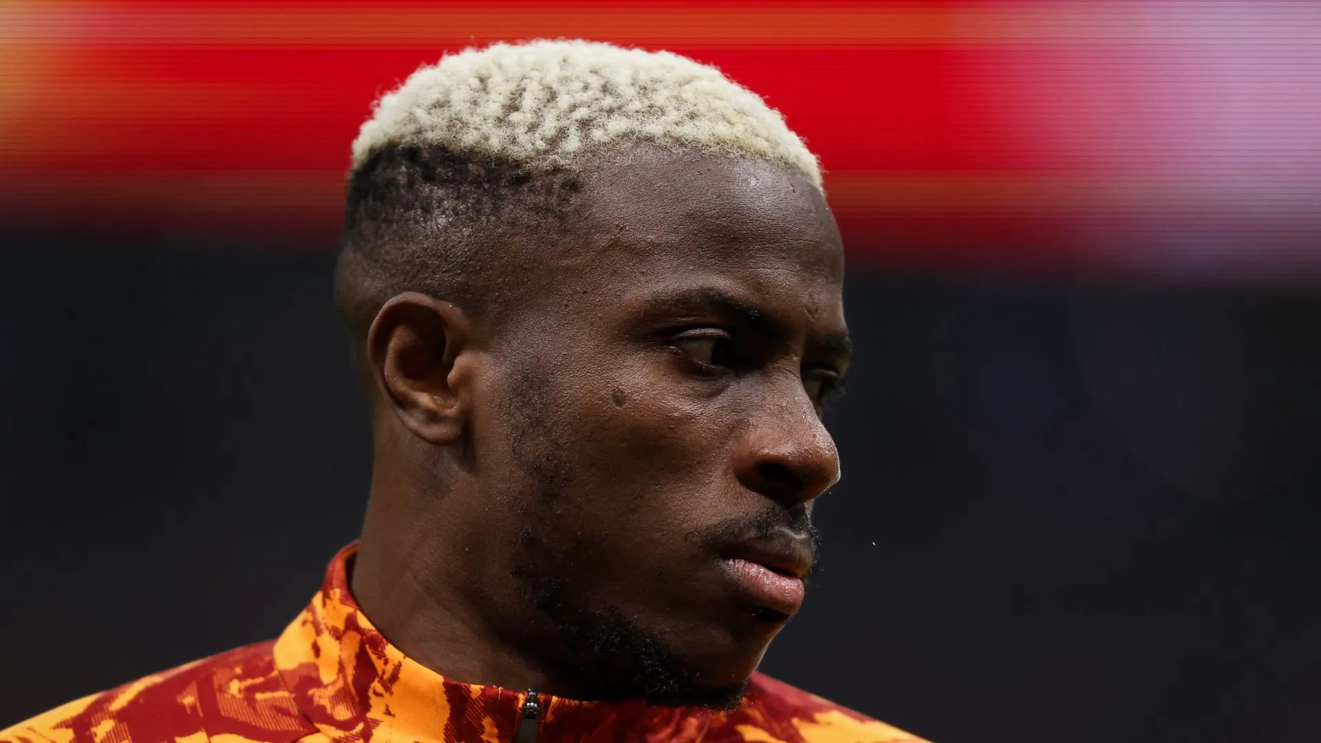 Osimhen é esperança de gols pela Nigéria contra a Argélia (foto: Ahmad Mora/Getty Images)