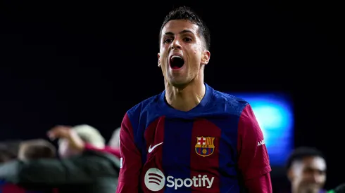 João Cancelo está próximo de voltar ao Barcelona