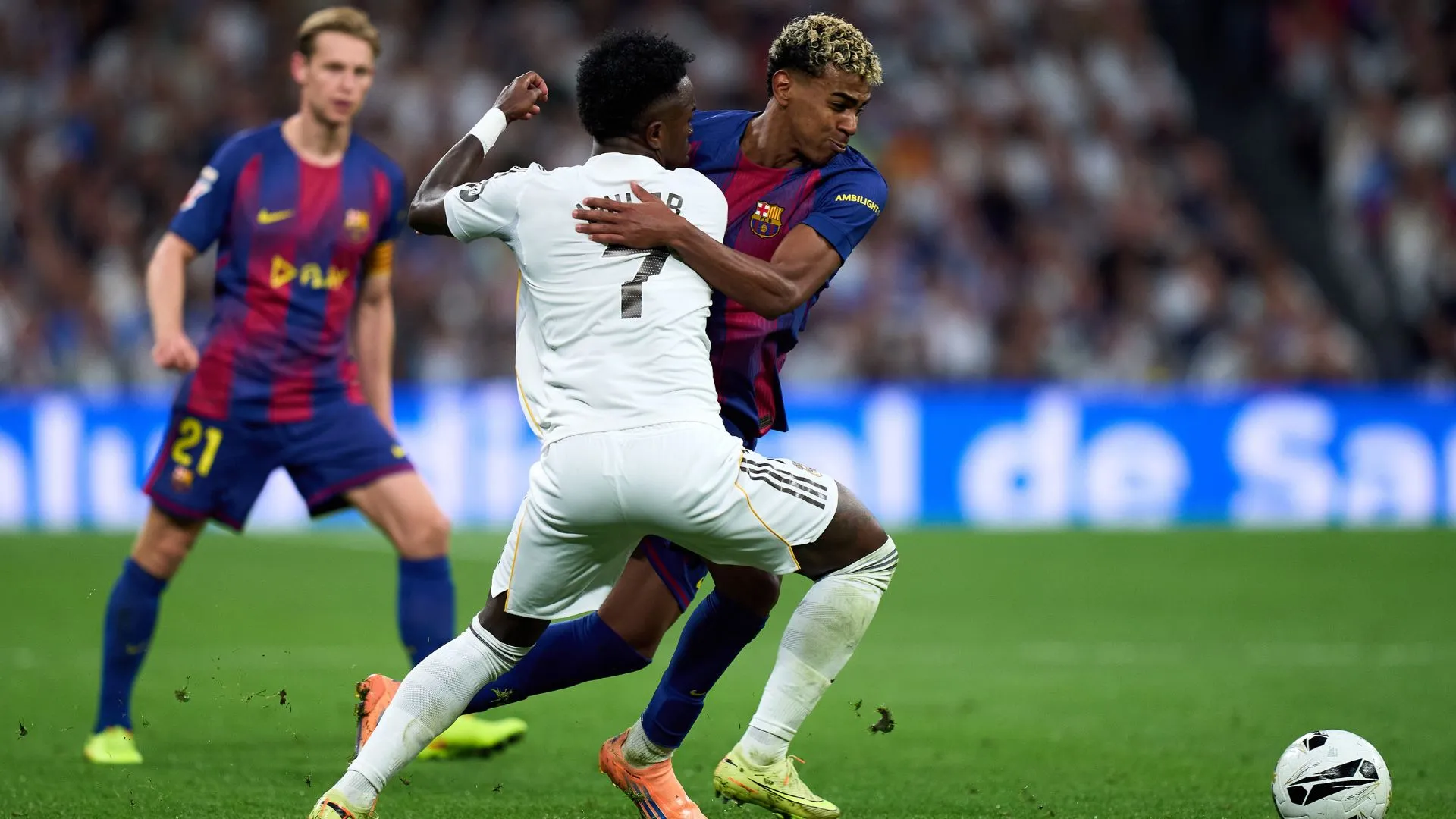 Barcelona x Real Madrid deve ter Vinicius Júnior e Lamine Yamal como titulares (foto: Angel Martínez/Getty Images)