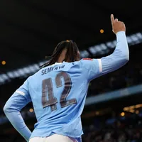 Semenyo celebra estreia com gol pelo Manchester City na FA Cup