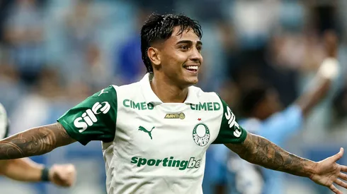 Benfica acelera por Facundo Torres: meio-campista busca deixar o Palmeiras já em janeiro. (Foto: Pedro H. Tesch/Getty Images)