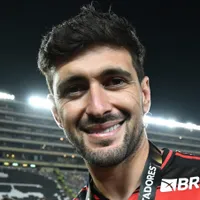 Arrascaeta recusa oferta do Napoli e fica no Brasil