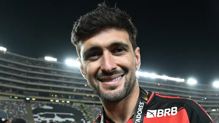 Napoli faz oferta para contratar Arrascaeta. Foto: Rodrigo Valle/Getty Images