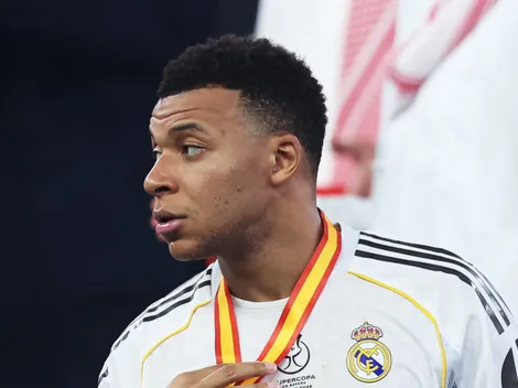 Kylian Mbappé age e anula guarda de honra ao Barcelona na Supercopa