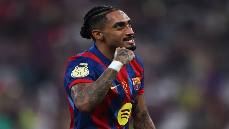 Raphinha, do Barcelona, na final da Supercopa da Espanha - Yasser Bakhsh/Getty Images
