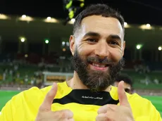 Benzema aconselha Real Madrid a contratar meio-campista