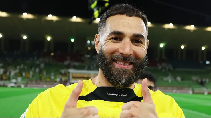 Benzema está feliz na Arábia e deve permanecer no país. Foto: Yasser Bakhsh/Getty Images