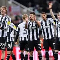 Newcastle e Manchester City abrem disputa por vaga na final da Carabao Cup