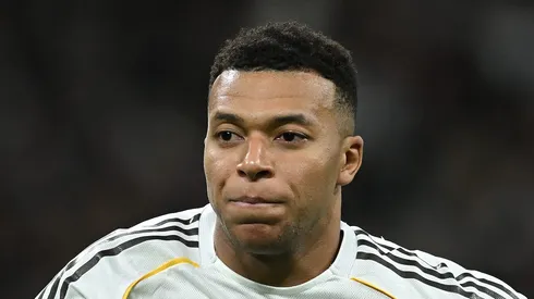 Mbappé se despede de Xabi Alonso e gera polêmica no Real Madrid. (Photo by Denis Doyle/Getty Images)
