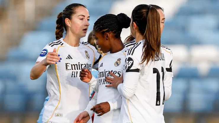 O Real Madrid busca mais uma vitória para se manter na cola do líder da Liga F - Foto: Redes Sociais/Real Madrid
