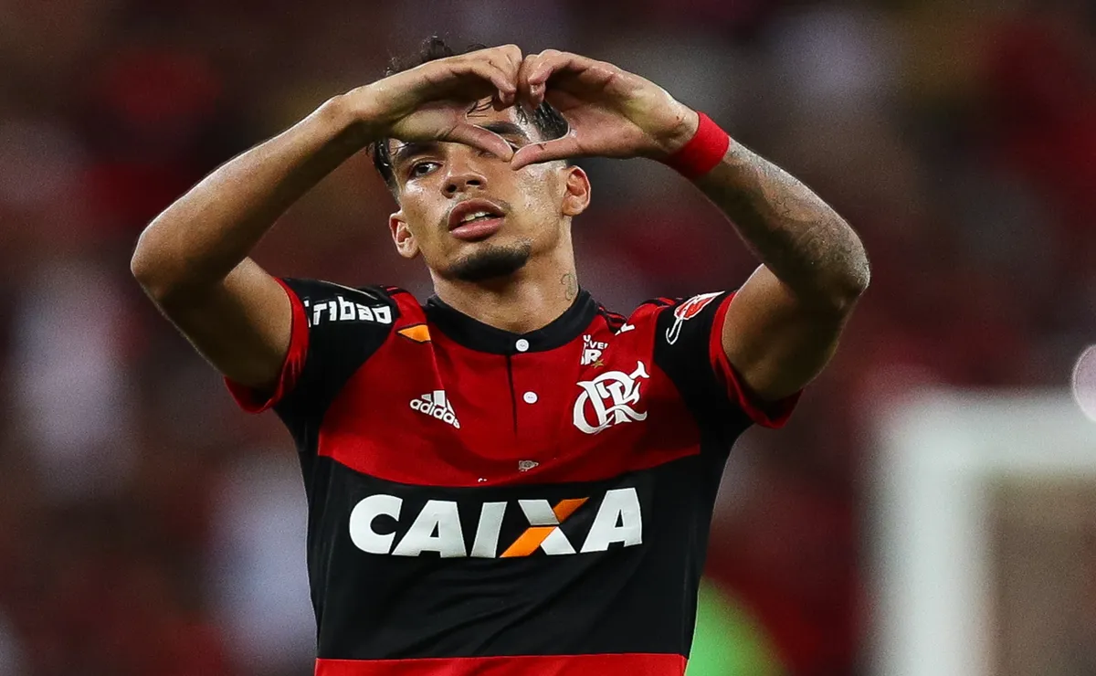 Paquetá em pauta: Flamengo pressiona West Ham e aposta no desejo do jogador para repatriá-lo