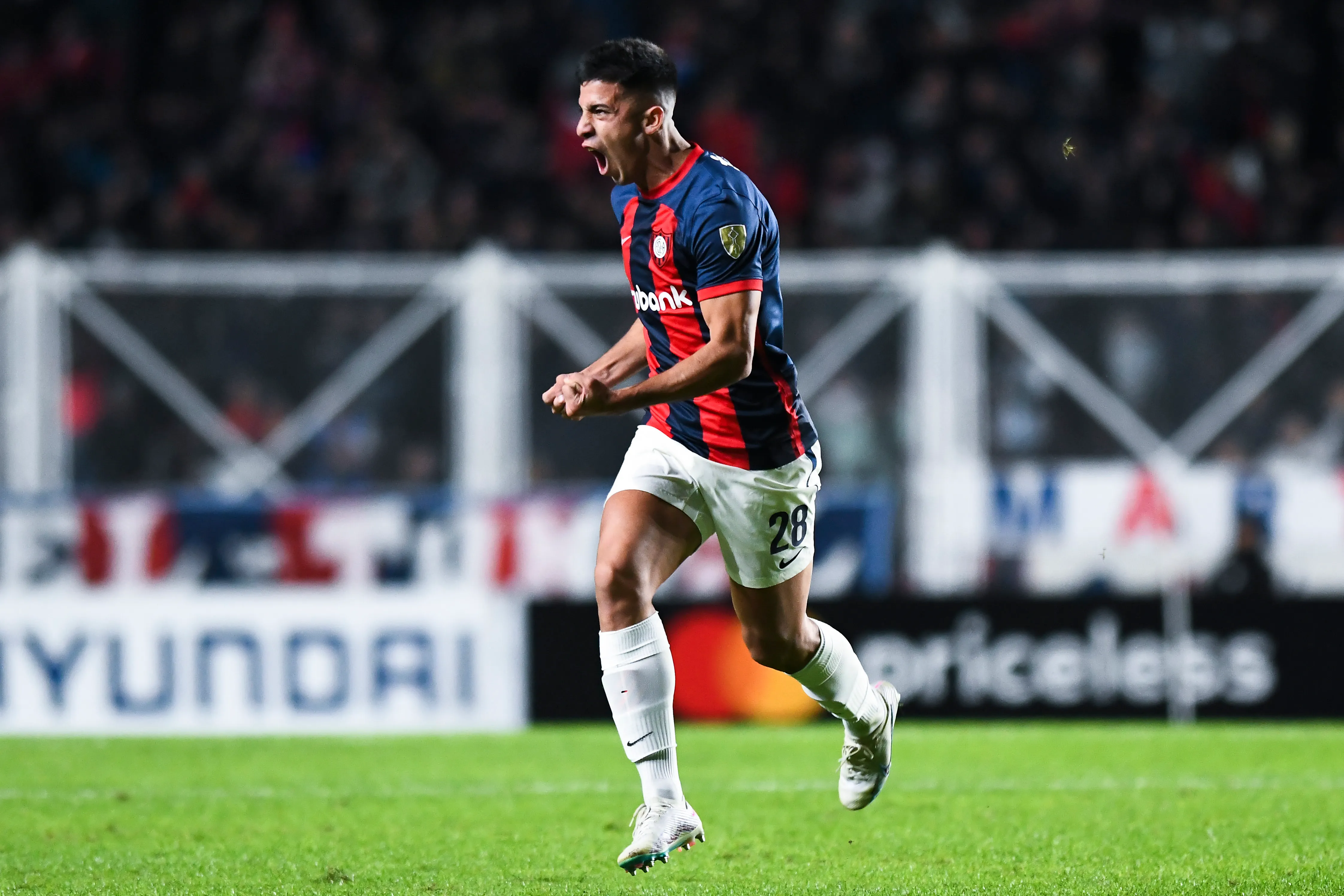 Alexis Cuello, atacante do San Lorenzo (Photo by Rodrigo Valle/Getty Images)