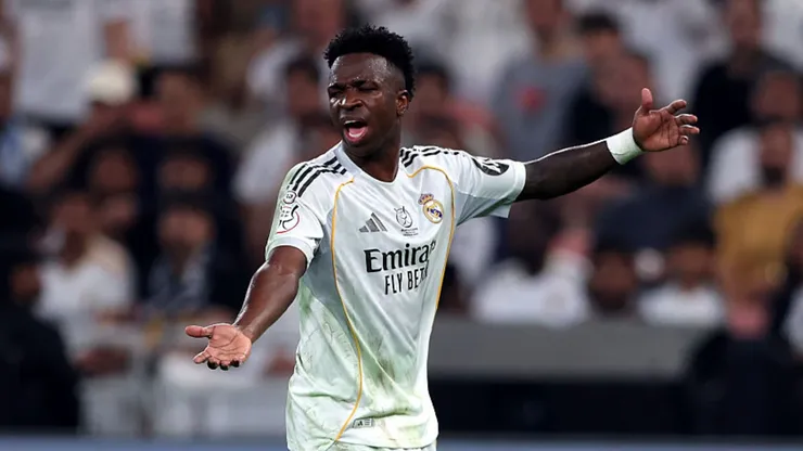 Vini Jr. é alvo de ofensas antes de jogo do Real Madrid. Yasser Bakhsh/Getty Images.