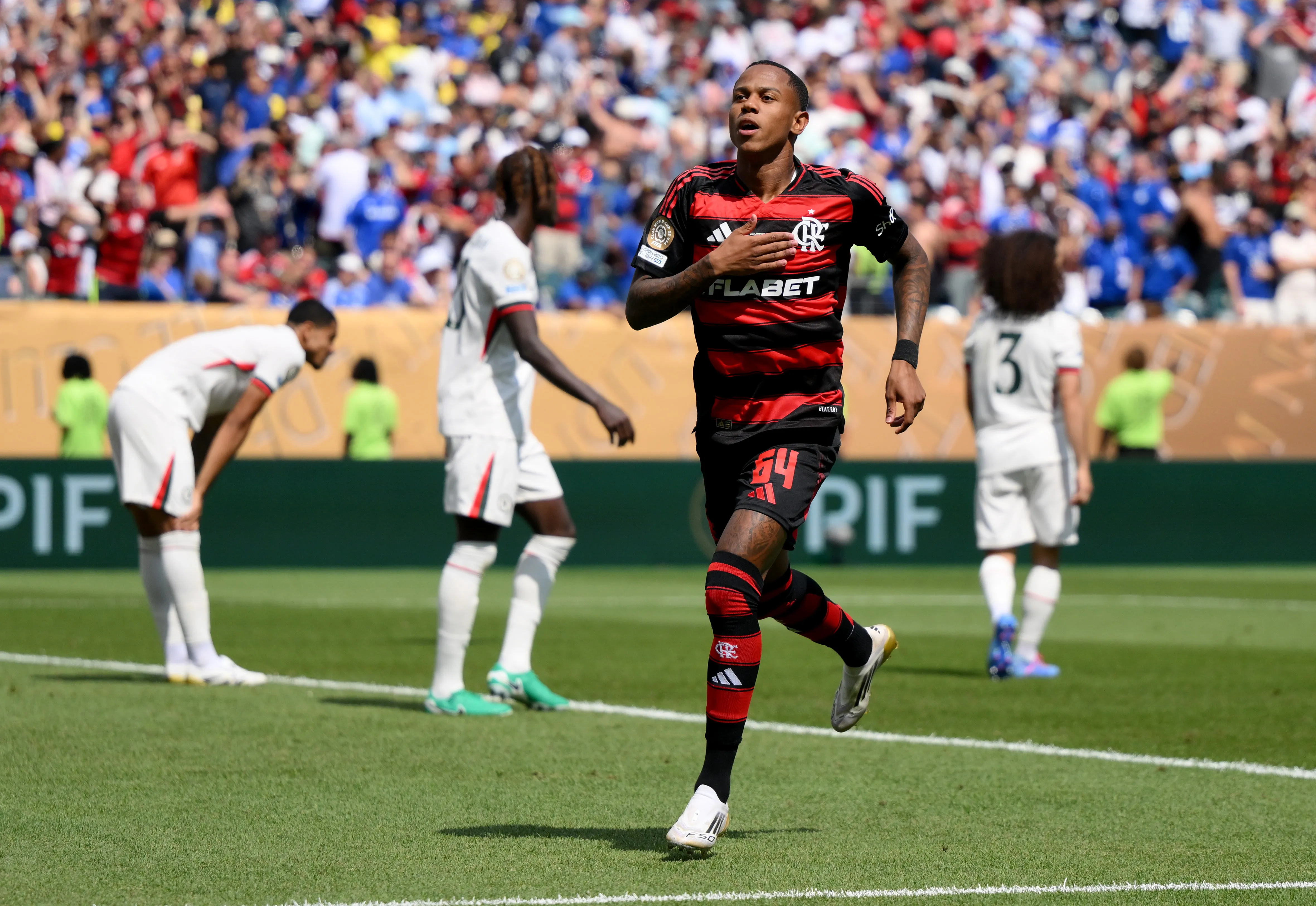 Wallace Yan marcou contra o Chelsea em 2025 (Foto: David Ramos/Getty Images)