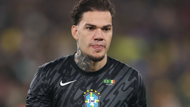 Ederson em campo com a Seleção Brasileira. Foto: Ryan Pierse/Getty Images