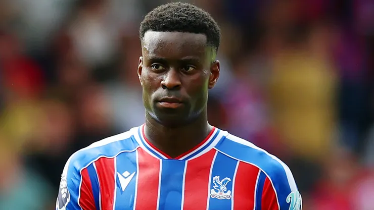 Guéhi em campo com o Crystal Palace. Foto: Eddie Keogh/Getty Images