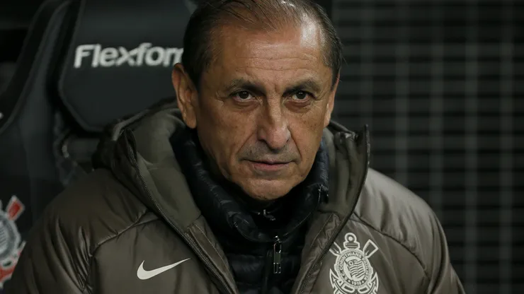 Ramón Díaz durante um jogo do Corinthians. Foto: Ricardo Moreira/Getty Images