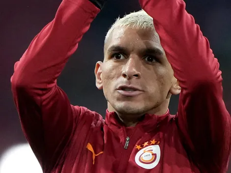 Lucas Torreira negocia transferência para o Atlético-MG