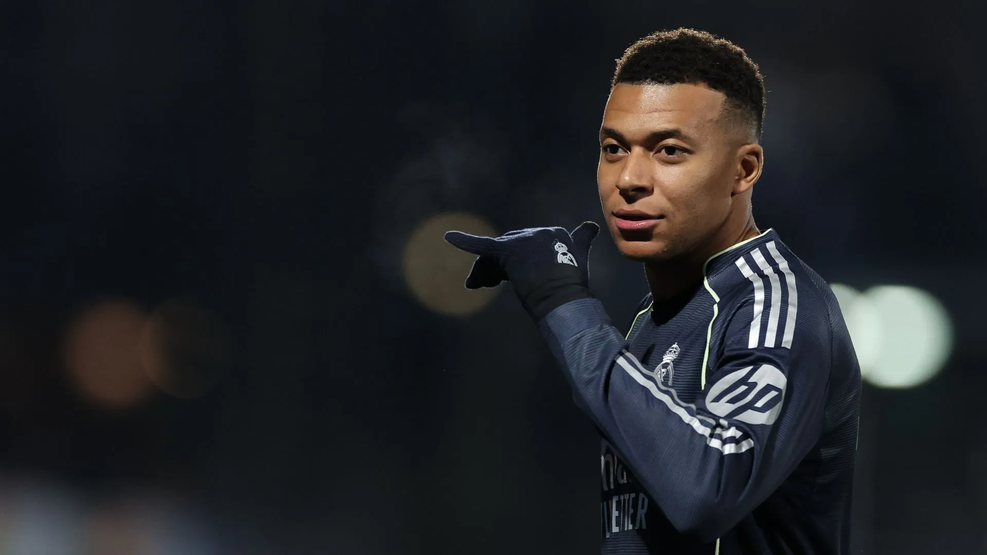 Mbappé pode ser titular do Real Madrid contra o Levante