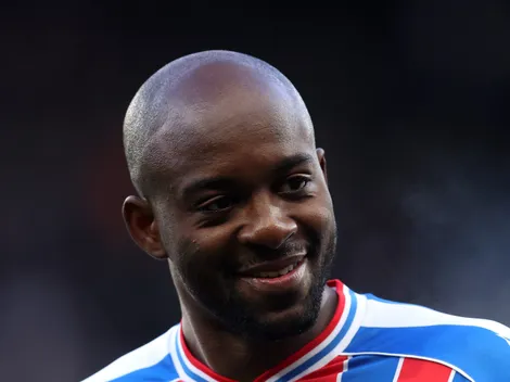 Juventus pode superar o Manchester United por Mateta